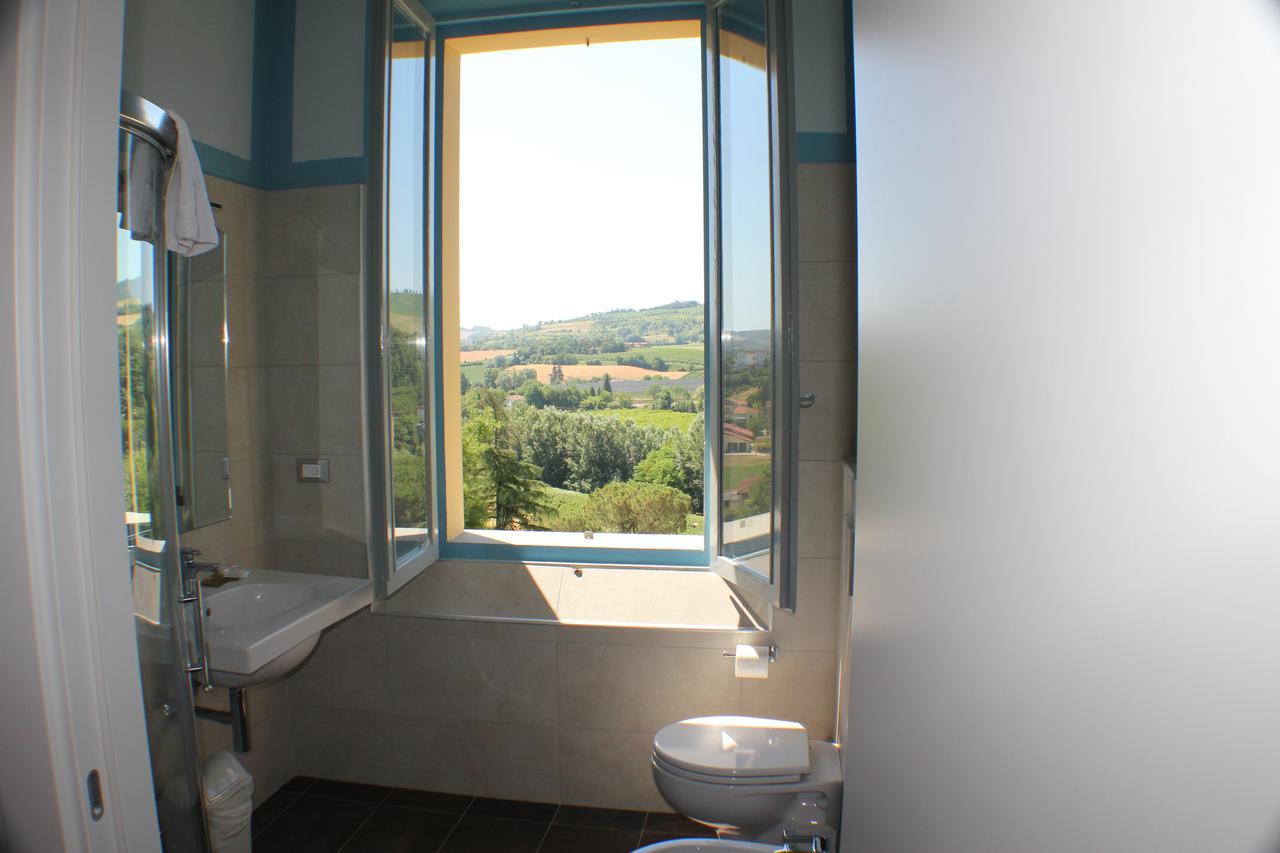 Hotel Antico Borgo Riolo Terme Exterior photo
